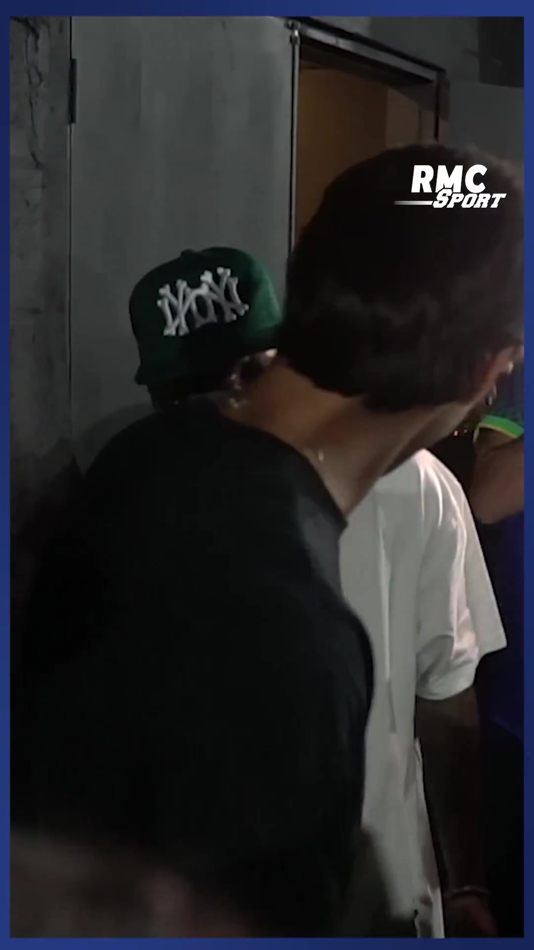 kaiyun sports-RMC：卡卡、内马尔现场观战国王联赛世界杯，为巴西队助威